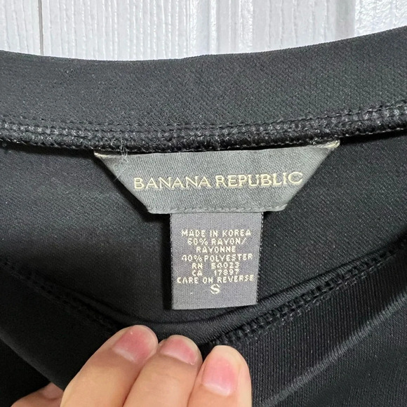 Banana Republic Slip Skirt Size Small - Picture 4 of 6